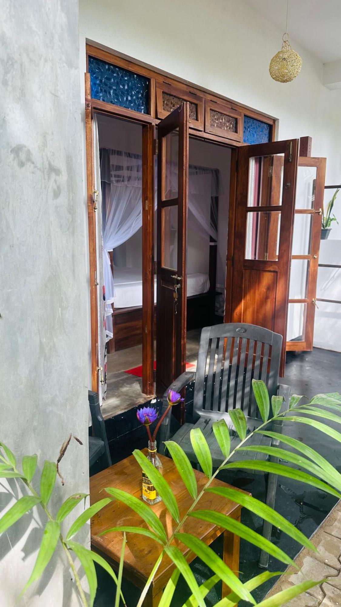The Point Mirissa Hotel Exterior foto